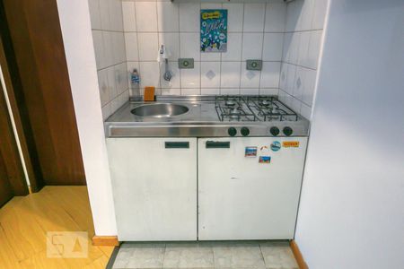 Studio / Cozinha de kitnet/studio para alugar com 1 quarto, 40m² em Alto da Glória, Curitiba