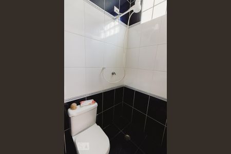 Banheiro 1 de casa à venda com 2 quartos, 150m² em Barra Funda, São Paulo