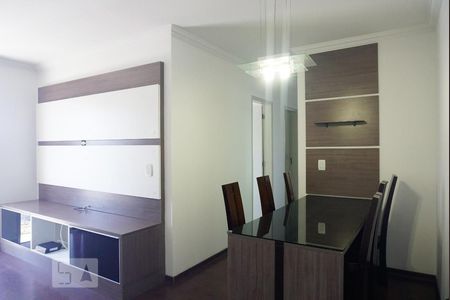 Sala de apartamento à venda com 3 quartos, 68m² em Vila Araguaia, São Paulo