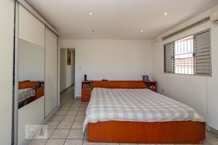 Quarto 1 de casa à venda com 3 quartos, 200m² em Vila Tramontano, São Paulo