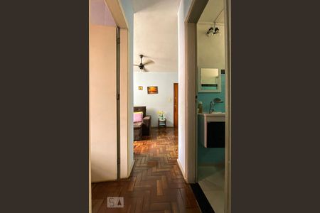 Corredor de apartamento à venda com 2 quartos, 65m² em Brás de Pina, Rio de Janeiro