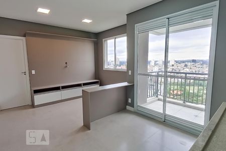 Sala e cozinha de apartamento à venda com 1 quarto, 44m² em Jardim Tupanci, Barueri