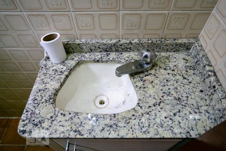 Lavabo de casa à venda com 3 quartos, 150m² em Vila Romero, São Paulo