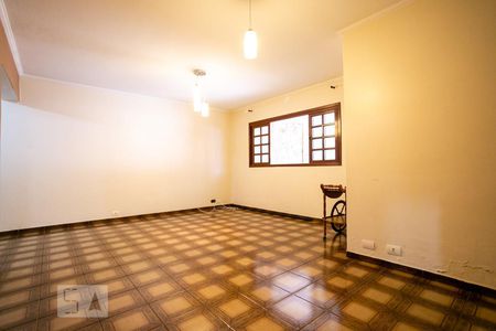 Sala de casa à venda com 3 quartos, 150m² em Vila Romero, São Paulo