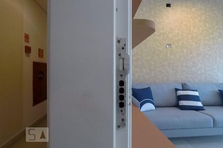 Entrada de kitnet/studio para alugar com 1 quarto, 43m² em Paraíso, São Paulo