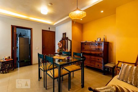 Sala de apartamento à venda com 3 quartos, 115m² em Chácara Inglesa, São Paulo