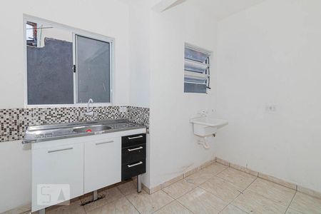 Cozinha e Área de Serviço de casa de condomínio para alugar com 1 quarto, 30m² em Parque Casa de Pedra, São Paulo