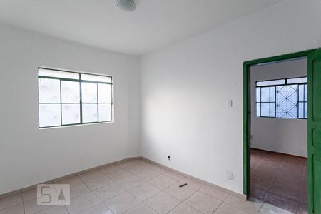 Suíte de casa à venda com 3 quartos, 136m² em Pompéia, Belo Horizonte