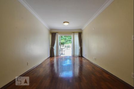 Sala de Estar de casa para alugar com 5 quartos, 202m² em Campo Belo, São Paulo