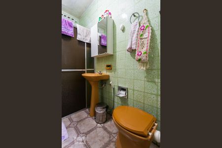 Casa à venda com 80m², 2 quartos e 1 vaga Casa à venda com 80m², 2 quartos e 1 vagaBanheiro