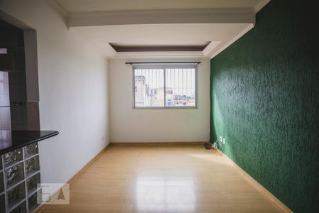 Sala de apartamento para alugar com 2 quartos, 70m² em Vila Fachini, São Paulo