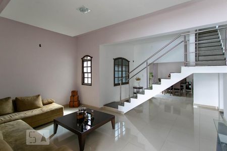 Sala de casa para alugar com 4 quartos, 378m² em Santa Amélia, Belo Horizonte