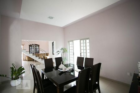 Sala de Jantar de casa à venda com 4 quartos, 378m² em Santa Amélia, Belo Horizonte
