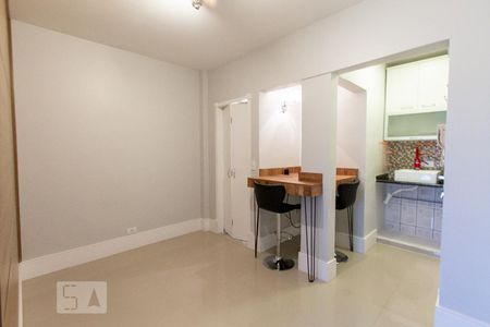 Sala/Cozinha de apartamento para alugar com 1 quarto, 35m² em Barra Funda, São Paulo