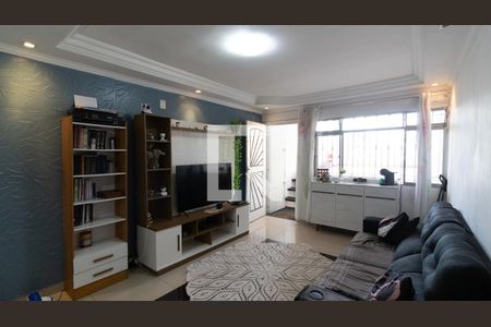 Sala de casa à venda com 2 quartos, 70m² em Vila Paranaguá, São Paulo