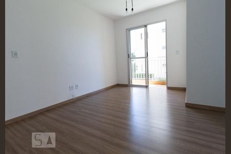 Sala de apartamento para alugar com 2 quartos, 58m² em Pinheirinho, Curitiba