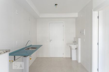 Sala/cozinha de kitnet/studio à venda com 1 quarto, 28m² em Água Branca, São Paulo