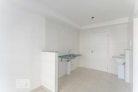 Sala/cozinha de kitnet/studio à venda com 1 quarto, 28m² em Água Branca, São Paulo