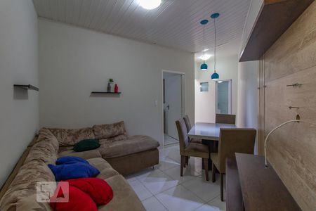 Casa para alugar com 75m², 2 quartos e 1 vagaSala