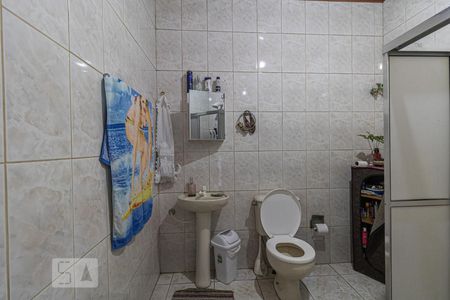 Banheiro de casa à venda com 2 quartos, 103m² em Sarandi, Porto Alegre