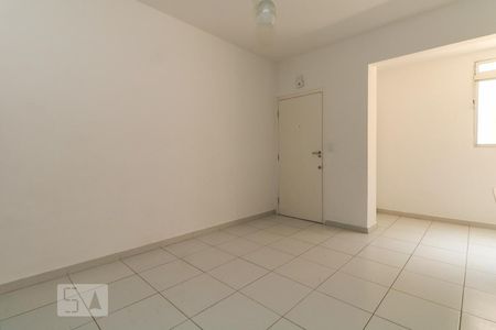 Sala de apartamento para alugar com 2 quartos, 70m² em Cerqueira César, São Paulo