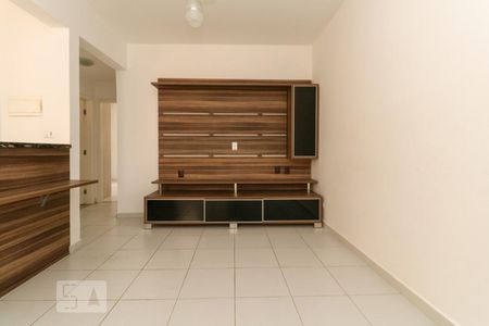 Sala de apartamento para alugar com 2 quartos, 70m² em Cerqueira César, São Paulo