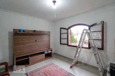 Sala de casa à venda com 1 quarto, 380m² em Vila Galvão, Guarulhos