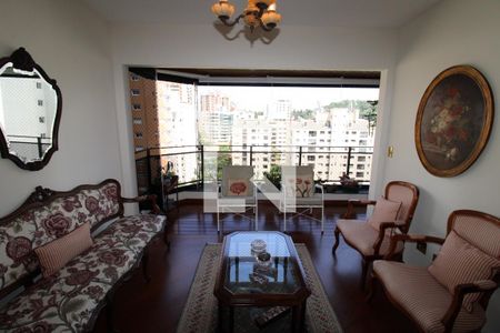 Sala de apartamento à venda com 3 quartos, 125m² em Real Parque, São Paulo