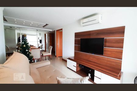 Sala de estar de apartamento à venda com 3 quartos, 83m² em Recreio dos Bandeirantes, Rio de Janeiro