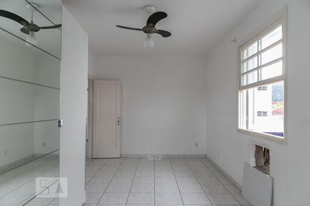 Quarto de apartamento para alugar com 2 quartos, 100m² em Vila Mathias, Santos
