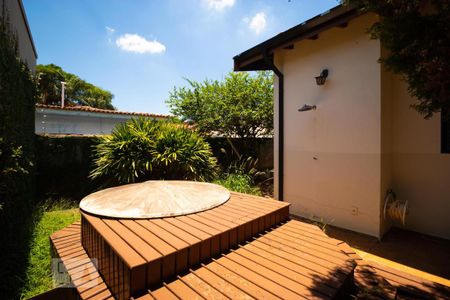 Casa à venda com 170m², 3 quartos e 3 vagas Casa à venda com 170m², 3 quartos e 3 vagasHidromassagem