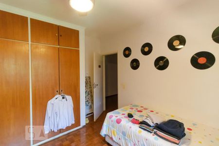 Casa à venda com 170m², 3 quartos e 3 vagas Casa à venda com 170m², 3 quartos e 3 vagasQuarto 02