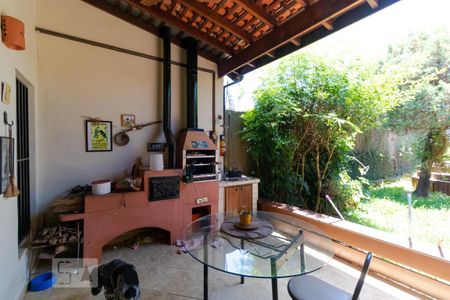 Casa à venda com 170m², 3 quartos e 3 vagas Casa à venda com 170m², 3 quartos e 3 vagasÁrea Gourmet