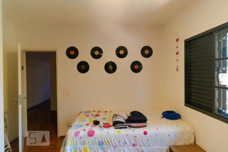 Casa à venda com 170m², 3 quartos e 3 vagas Casa à venda com 170m², 3 quartos e 3 vagasQuarto 02