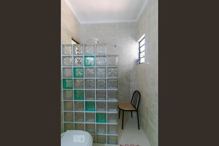 Casa à venda com 170m², 3 quartos e 3 vagas Casa à venda com 170m², 3 quartos e 3 vagasBanheiro