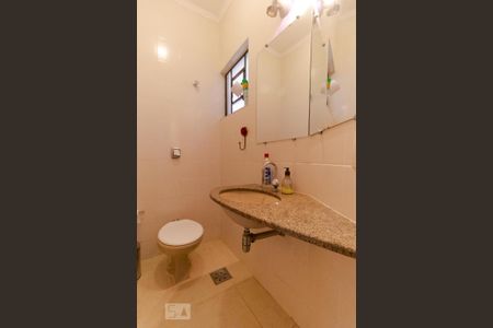 Casa à venda com 170m², 3 quartos e 3 vagas Casa à venda com 170m², 3 quartos e 3 vagasLavabo 01