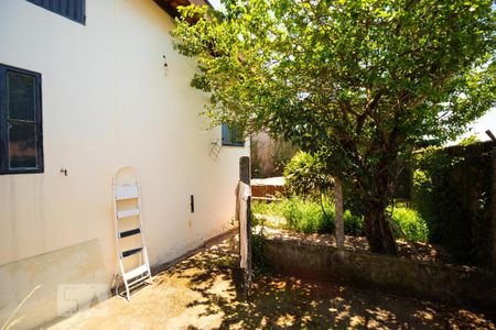 Casa à venda com 170m², 3 quartos e 3 vagas Casa à venda com 170m², 3 quartos e 3 vagasQuintal