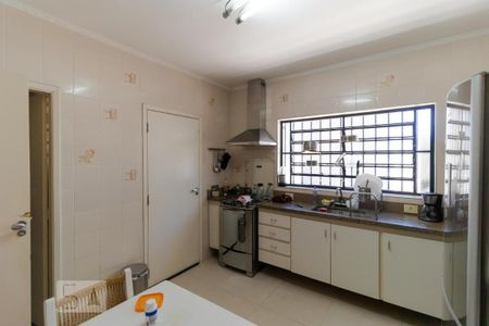 Casa à venda com 170m², 3 quartos e 3 vagas Casa à venda com 170m², 3 quartos e 3 vagasCozinha