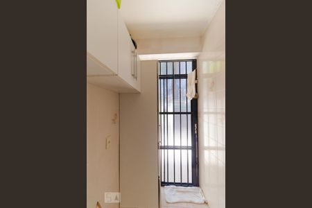 Casa à venda com 170m², 3 quartos e 3 vagas Casa à venda com 170m², 3 quartos e 3 vagasÁrea de Serviço