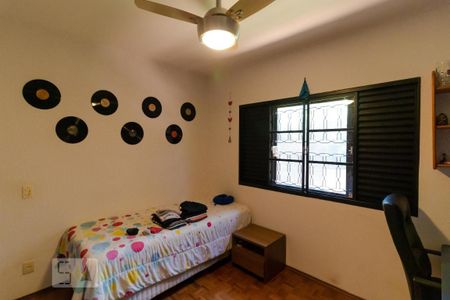 Casa à venda com 170m², 3 quartos e 3 vagas Casa à venda com 170m², 3 quartos e 3 vagasQuarto 02