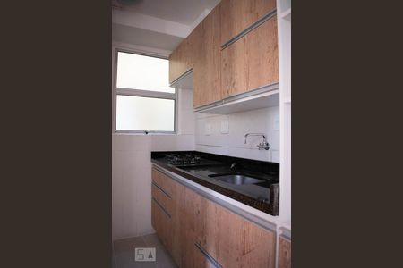 Cozinha de apartamento à venda com 2 quartos, 40m² em Aberta dos Morros, Porto Alegre