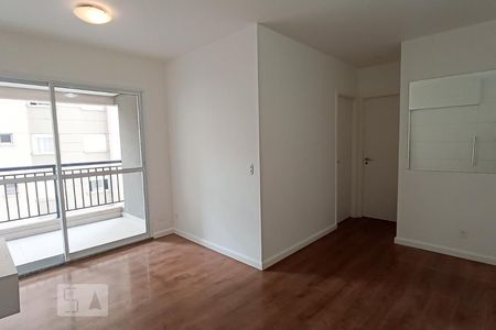 Sala de apartamento para alugar com 2 quartos, 67m² em Alphaville Empresarial, Barueri