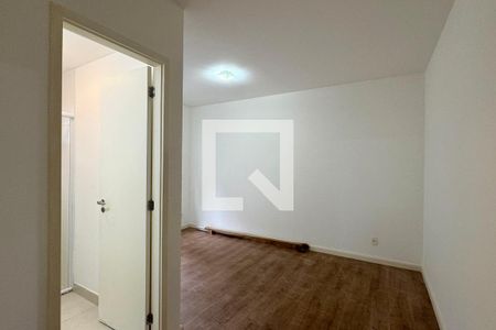 Suíte 1 de apartamento para alugar com 2 quartos, 67m² em Alphaville Empresarial, Barueri