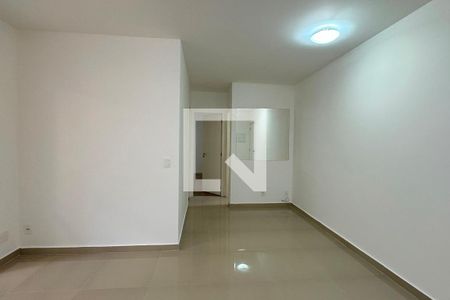 Sala de apartamento para alugar com 2 quartos, 67m² em Alphaville Empresarial, Barueri