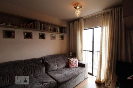 Sala de apartamento para alugar com 2 quartos, 50m² em Vila das Belezas, São Paulo