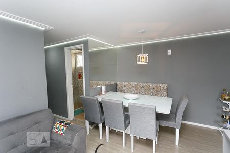 Sala de apartamento para alugar com 2 quartos, 56m² em Parque Assunção, Taboão da Serra