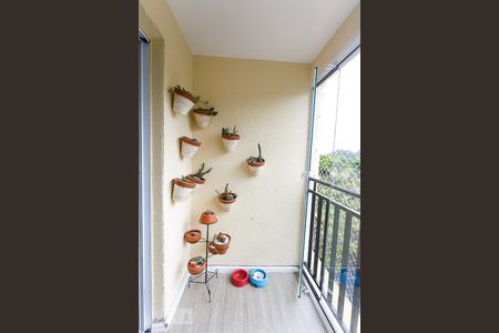 Sacada de apartamento para alugar com 2 quartos, 56m² em Parque Assunção, Taboão da Serra