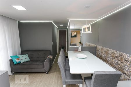 Sala de apartamento para alugar com 2 quartos, 56m² em Parque Assunção, Taboão da Serra