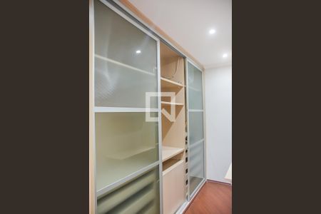 Closet da suíte de apartamento à venda com 2 quartos, 76m² em Rudge Ramos, São Bernardo do Campo