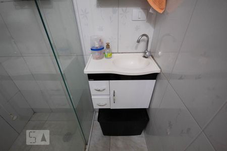 Casa à venda com 378m², 4 quartos e 2 vagas Casa à venda com 378m², 4 quartos e 2 vagasBanheiro Corredor